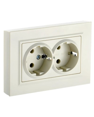 Розетка 2-местная с з/к РСш12-3-БрКр бежевый BRITE (BR-R24-16-K10-F). Розетка с заземлением с защитными шторками в сборе. IEK в Йошкар-Оле